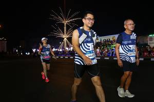 BIB: 47015, 44451, 44176
                            <button type="button" onclick="openModal(23023983)" class="btn btn-primary btn-sm float-right btn-popup" data-toggle="modal" data-target=".modal-high-quality">
                        <i class="fas fa-shopping-cart"></i> Add to Cart
                    </button>
                                            <button type="button" onclick="isThisMe(23023983, true)" class="btn btn-success btn-sm float-right btn-popup btn-isme hidden" data-toggle="tooltip" data-placement="bottom" title="นี่คือรูปของคุณใช่ไหม คลิกที่นี่เพื่อเอาเข้าอัลบั้ม">
                        <i class="fas fa-plus"></i> Add to album
                    </button>
                    <button type="button" onclick="isThisMe(23023983, false)" class="btn btn-warning btn-sm float-right btn-popup btn-isnotme hidden">
                        <i class="fas fa-ban"></i> Remove from album
                    </button>